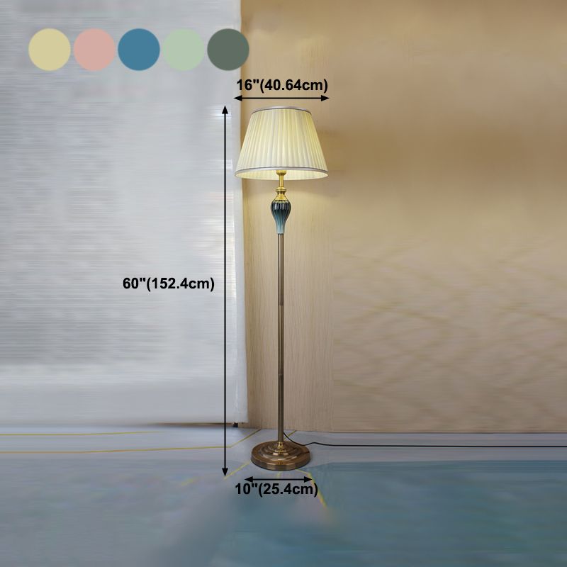 Eryn Antik Stehlampe, 5 Farben, Metall/Stoff, Schlafzimmer