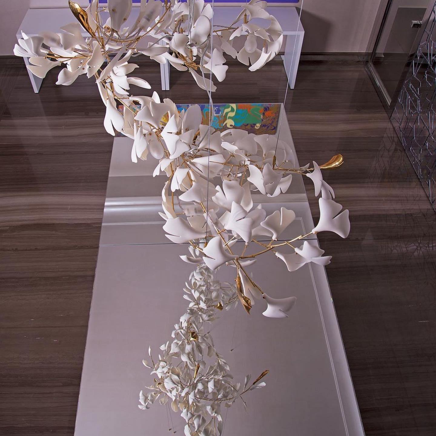 Olivia GloGink Modern Langes Gold LED Kronleuchter, aus Metall&Keramik