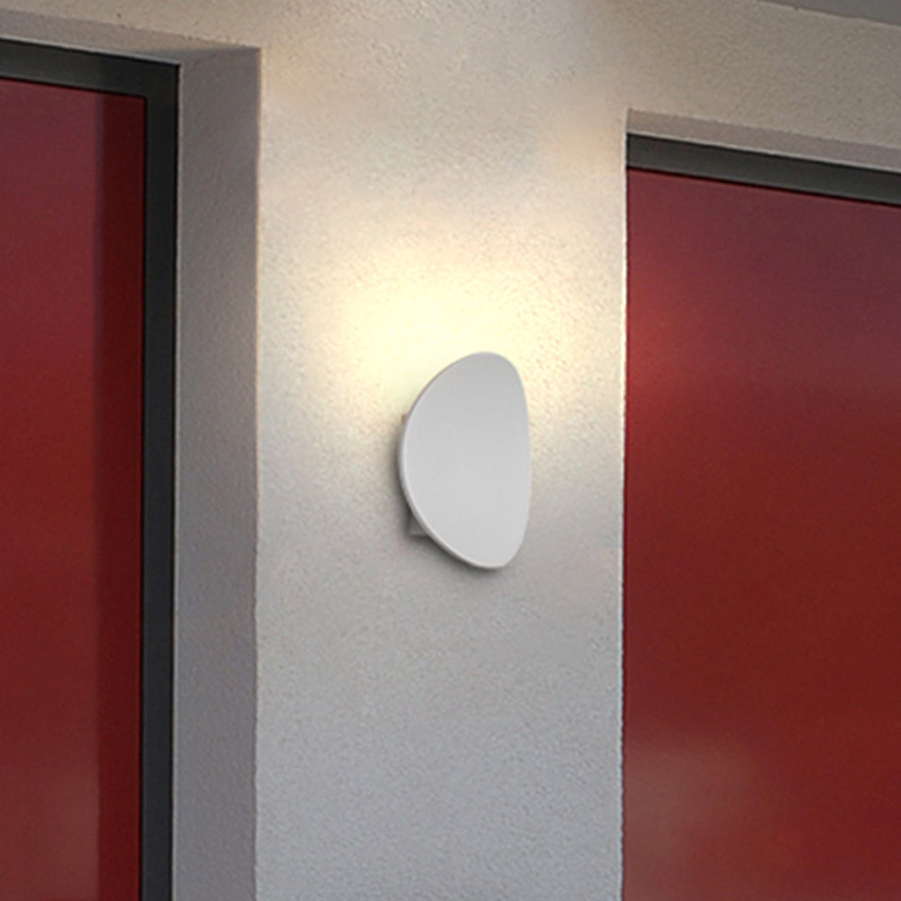 Orr Moderne minimalistische Kieselsteine geformt LED Außenwandleuchte Schwarz/Grau Terrasse Metall/Acryl Außenbereich Wasserdicht  2 Farben, 18CM Lang