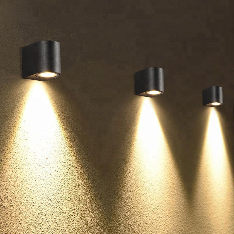 Orr Modern Rechteckige LED Außenwandleuchte Metall Glas Flur Garden