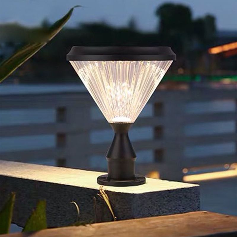 Riley Modern LED Außenleuchte Diamantform Solar Schwarz Garten/Terrasse Metall