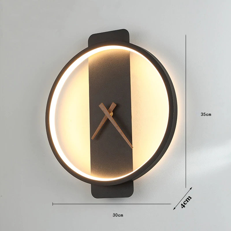 Morandi Nielsen Square Clock Metall/Acryl Wandleuchte Gold Wohnzimmer