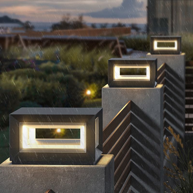 Riley Zeitgenössische LED Außenlampen Würfel, Schwarz, Garten, Metall