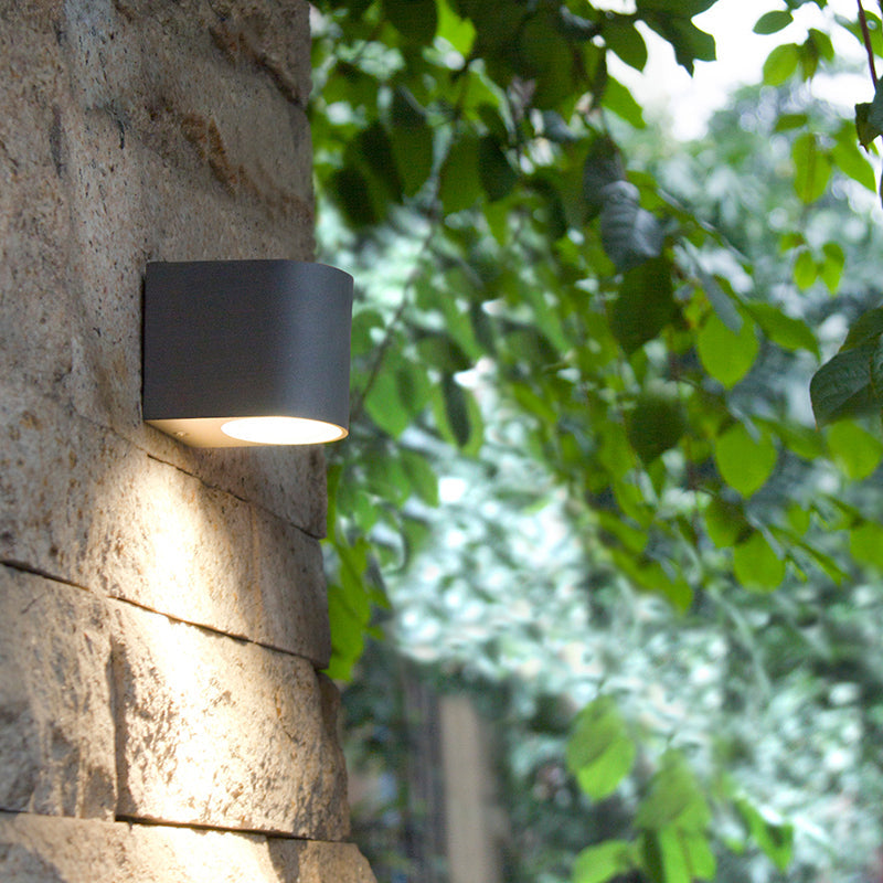 Orr Modern Rechteckige LED Außenwandleuchte Metall Glas Flur Garden