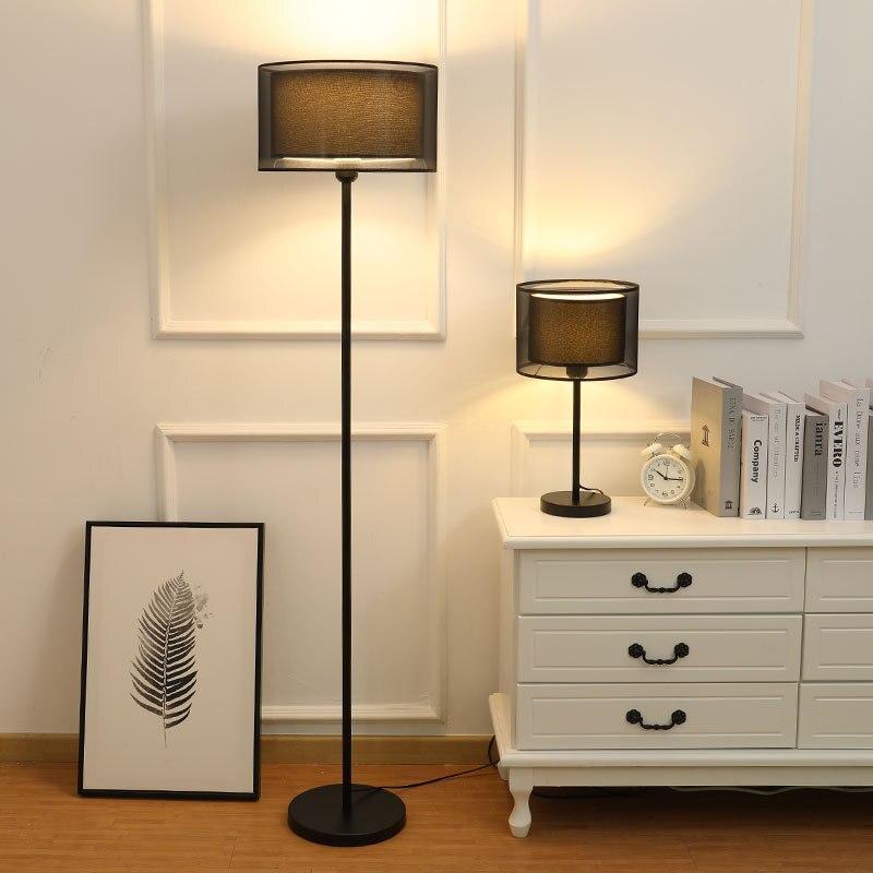 Alessio Minimalistische Textil LED Stehlampe, Schwarz, Schlafzimmer
